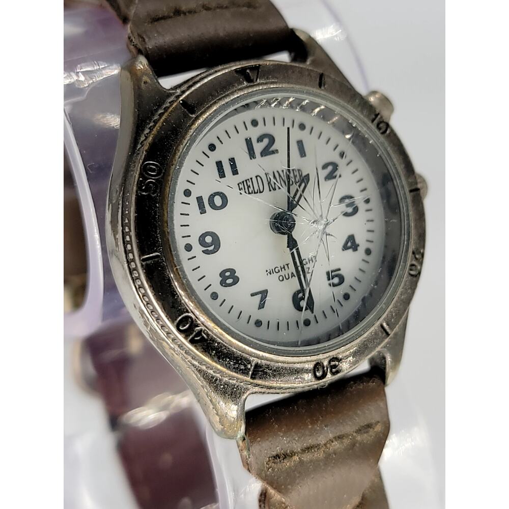 Vintage Field Ranger Night Light Quartz Men's Wristwatch with Leather Strap